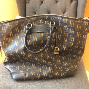 Dooney & Bourke Handbag
